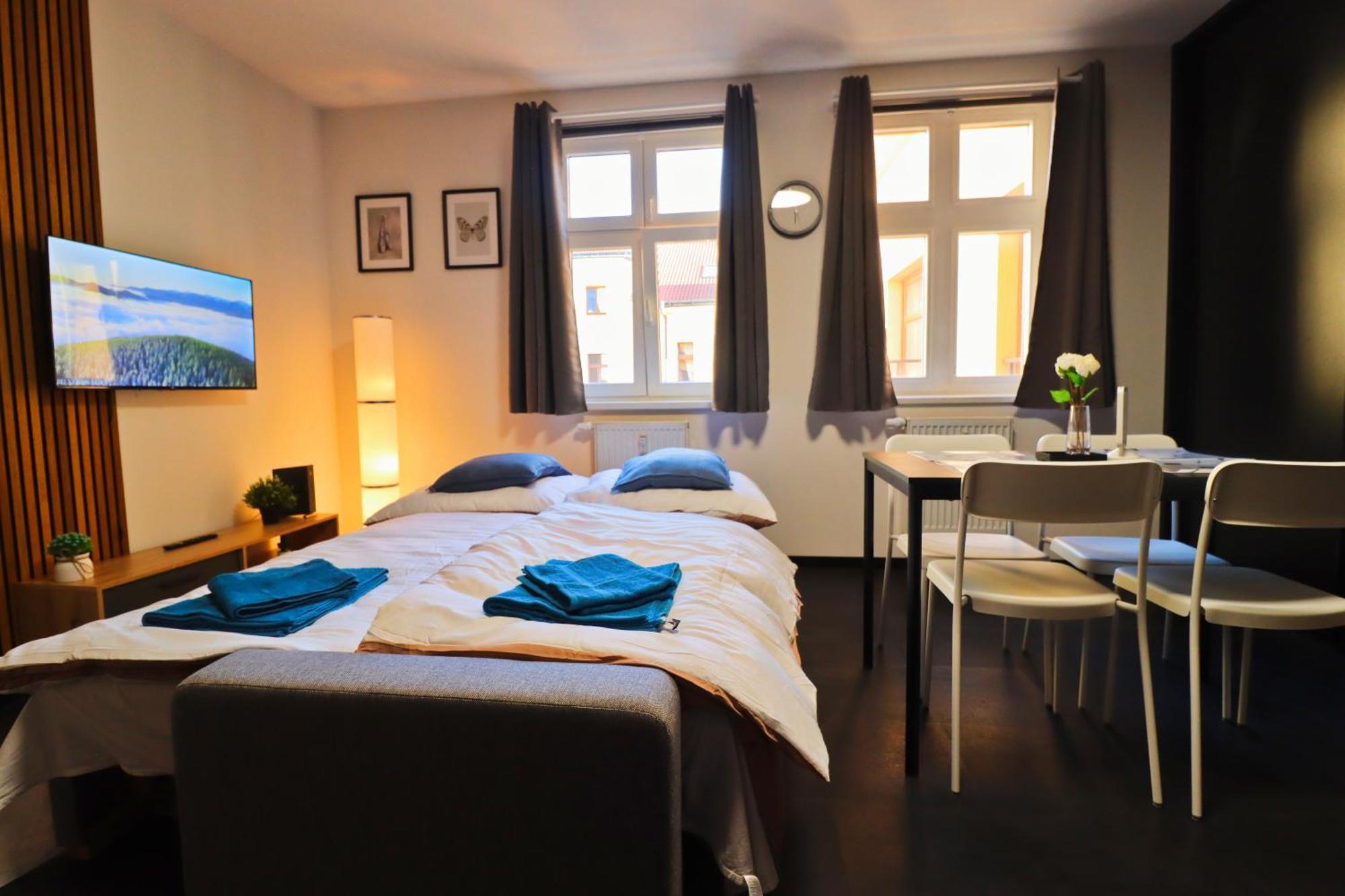 A Comfy In Smichov - Andel Apartment Prague