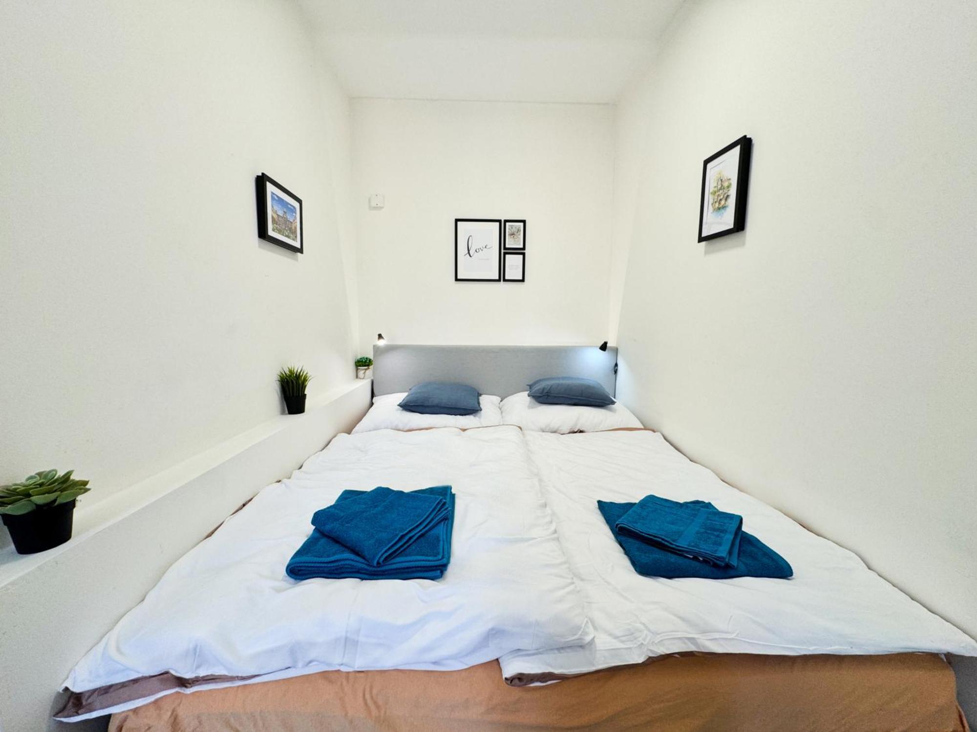 Apartment A Comfy In Smichov - Andel