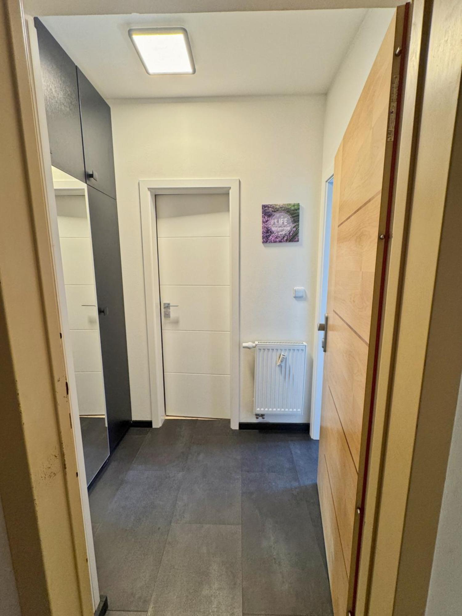 A Comfy In Smichov - Andel Apartment